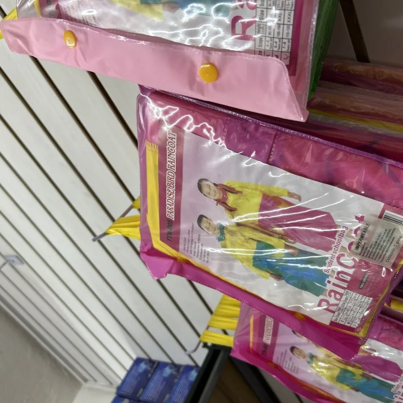 IMPERMEABLE NIÑO